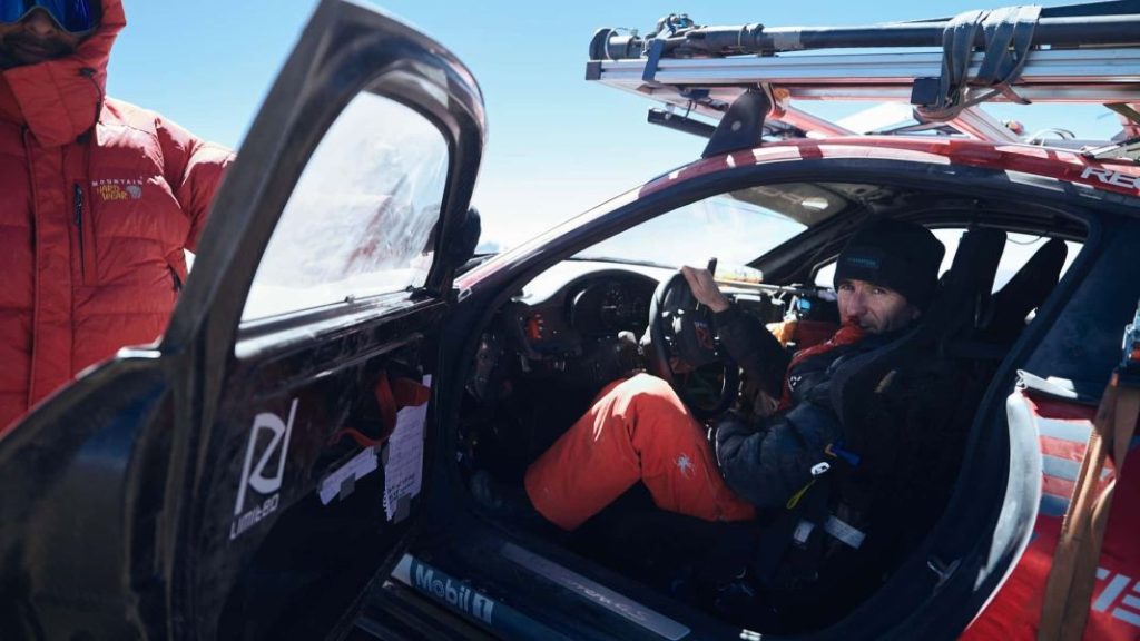 Este Porsche 911 de récord se ríe de un 'nueveonce' Dakar 9 Motor16 2023 porsche 911 record 7 Motor16