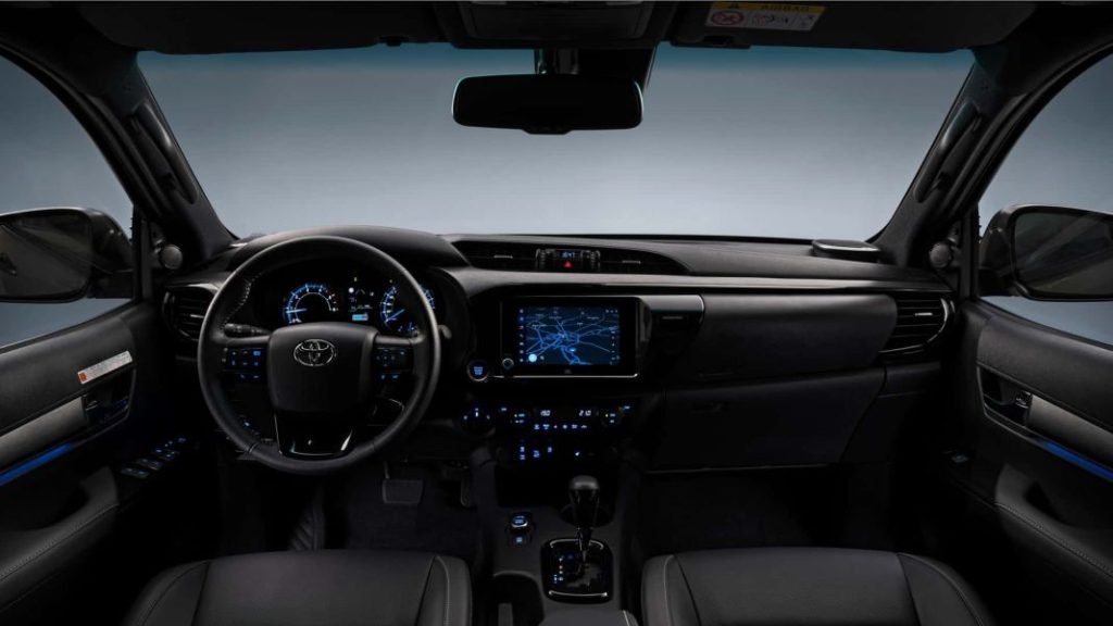 El Toyota Hilux ya presume de etiqueta ECO de la DGT 17 Motor16 2023 toyota hilux mild hybrid 10 Motor16