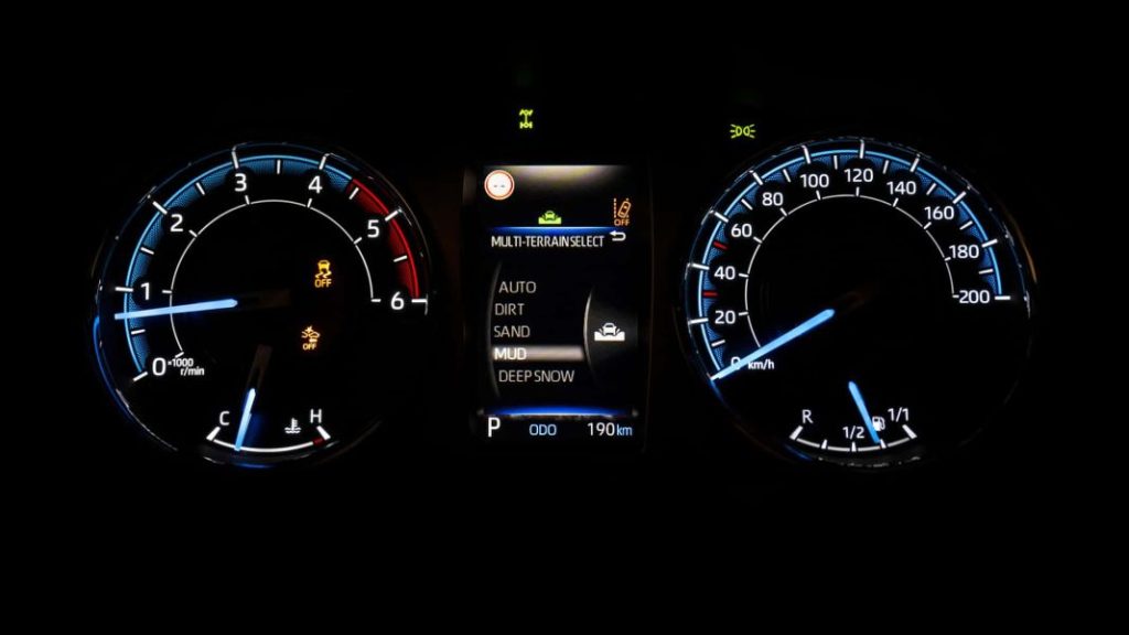 El Toyota Hilux ya presume de etiqueta ECO de la DGT 20 Motor16 2023 toyota hilux mild hybrid 12 Motor16