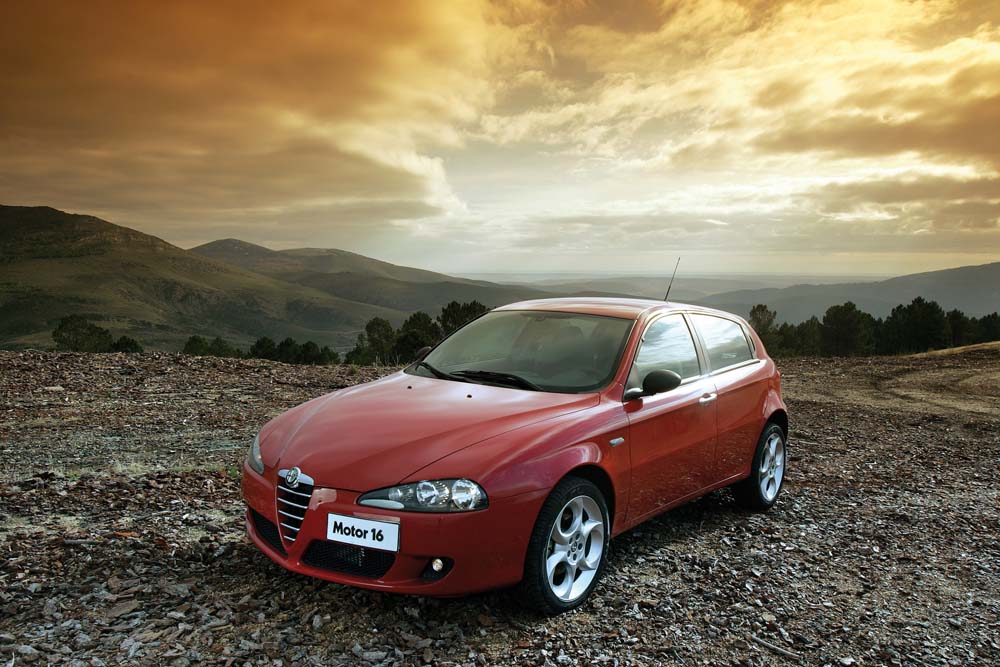 Alfa Romeo: historia y futuro siempre volcadas al talante deportivo y a la competición 9 Motor16 ALFA 147 Motor16