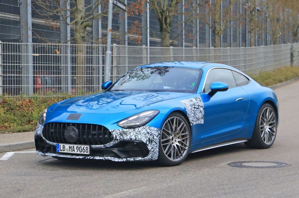El Mercedes-AMG GT, ahora en versión básica 7 Motor16 AMG GT smaller engine 5 Motor16