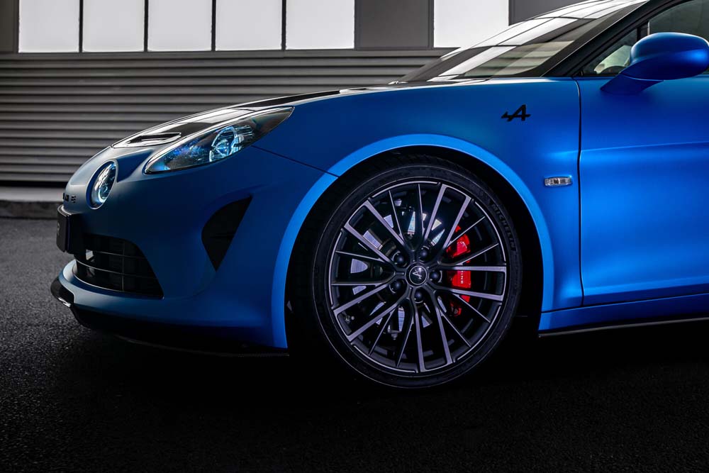 El Alpine A110 se actualiza y crece con la llegada de la versión Turini 2 Motor16 Alpine A 110 R