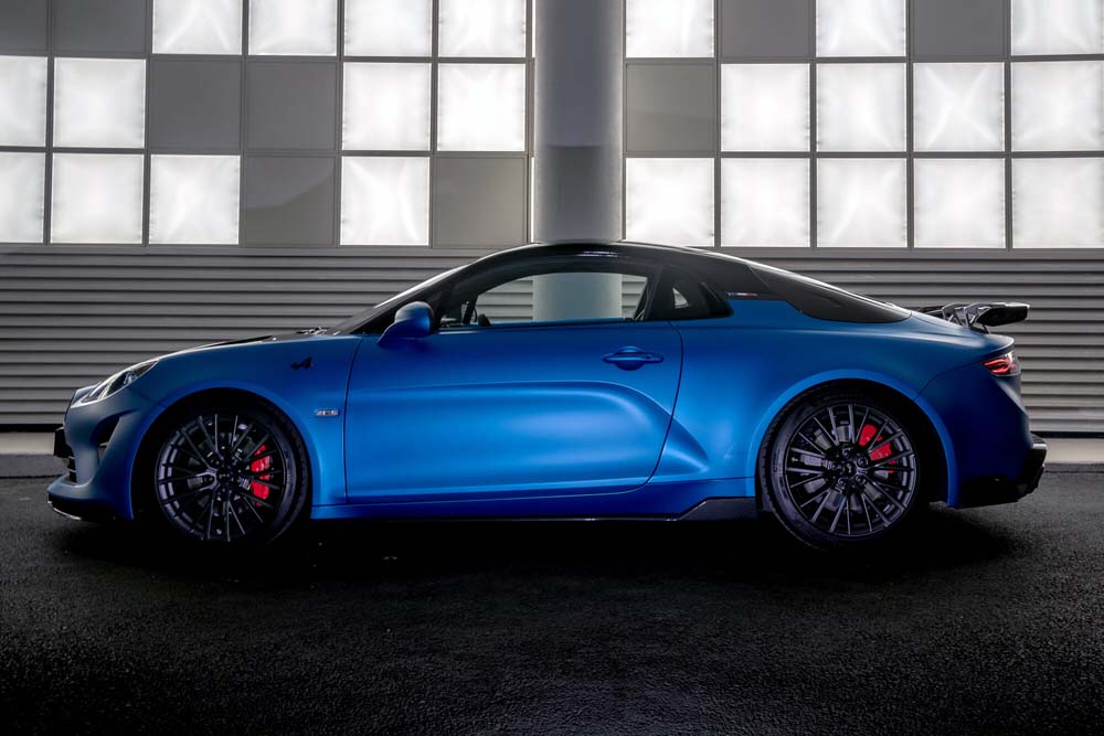El Alpine A110 se actualiza y crece con la llegada de la versión Turini 1 Motor16 Alpine A110 R