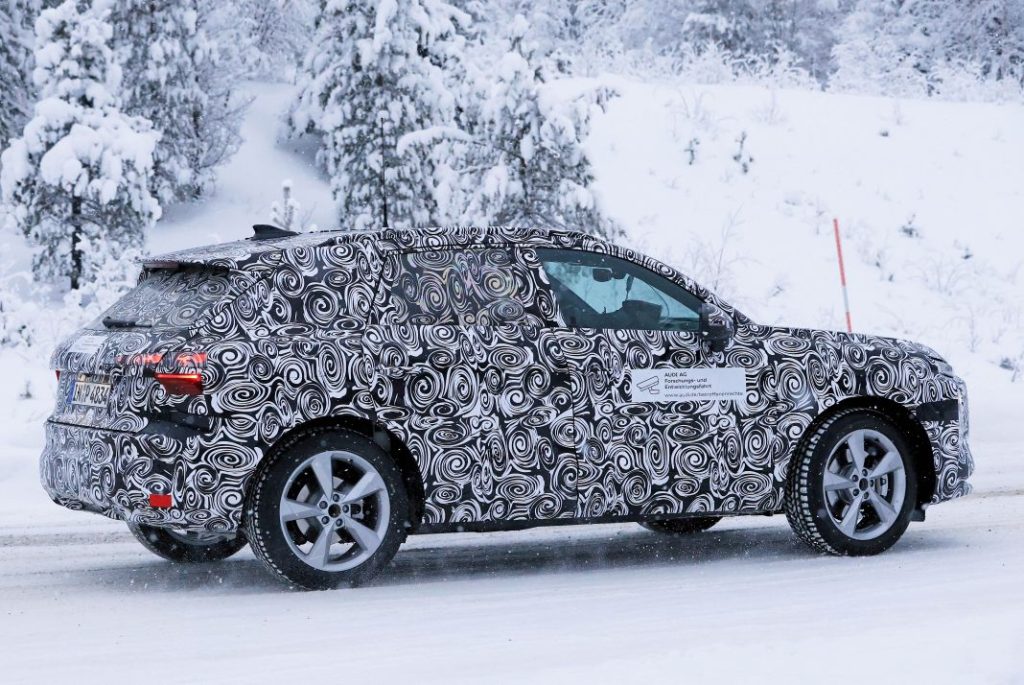 Fotos espía del Audi Q3 2024. Más que una actualización 23 Motor16 Audi Q3 2024 fotos espia 21 Motor16