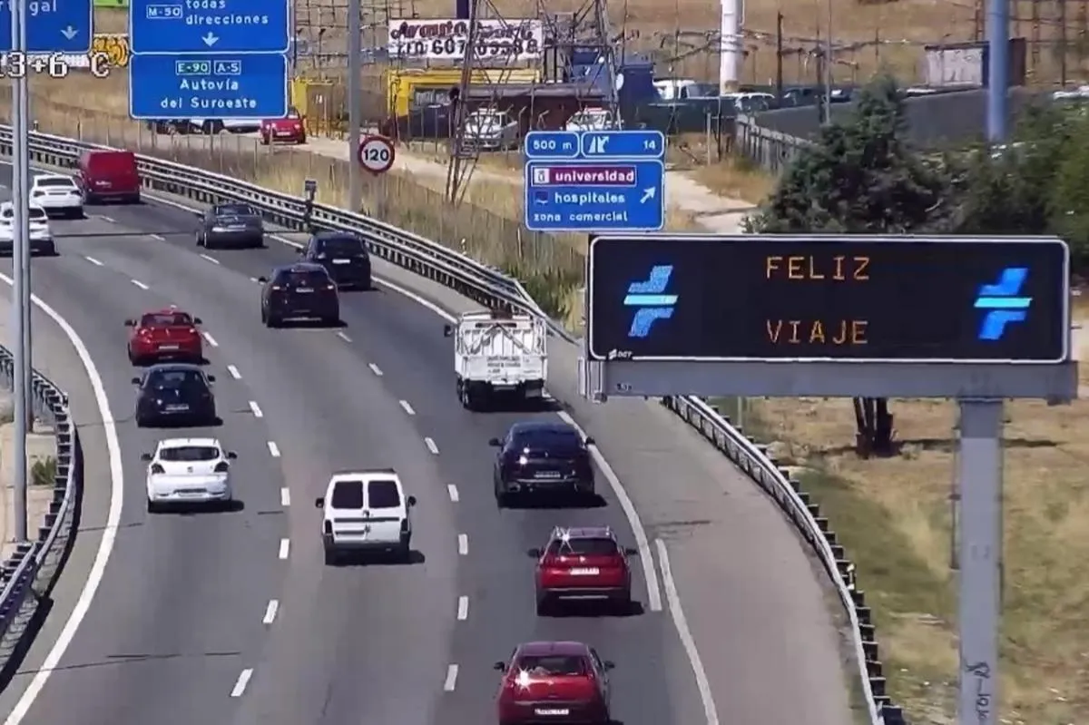 Los mensajes que la DGT lleva a los paneles luminosos de las carreteras en invierno 1 Motor16 EL MENSAJE IMPORTA