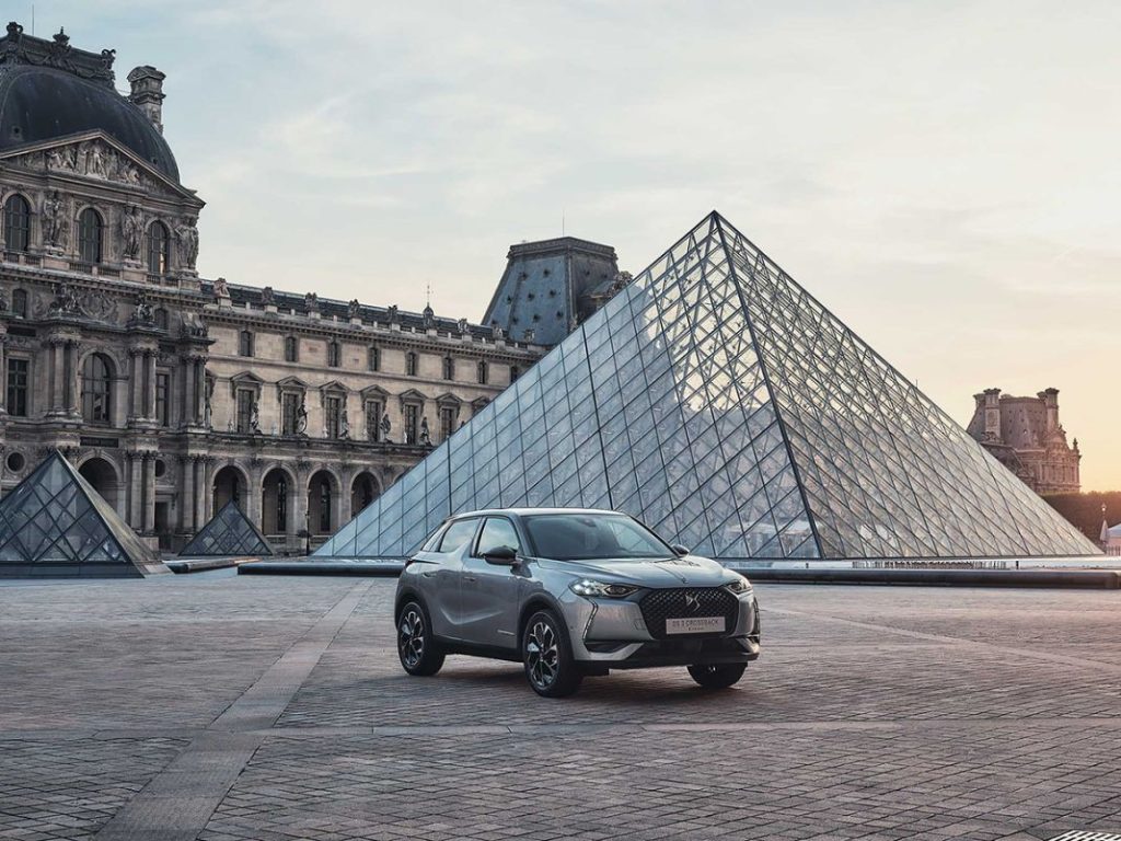 DS te propone una experiencia única en París 1 Motor16 DS3CROSSBACKLOUVRE Motor16