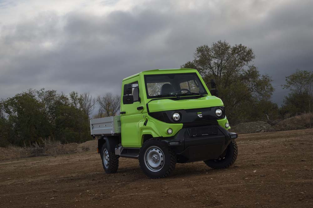 Ofensiva Invicta para la ciudad y un robusto TT eléctrico del 'telón de acero' 12 Motor16 EVUM 8 1 1 Motor16