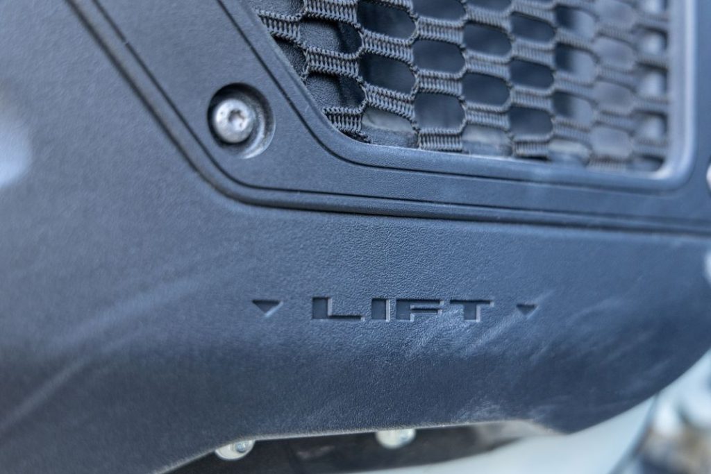 Prueba a fondo del Ford Bronco Badlands 2.7 V6 EcoBoost: Nunca antes hubo nada así en nuestro mercado 44 Motor16 Ford Bronco Badlands prueba 32 Motor16