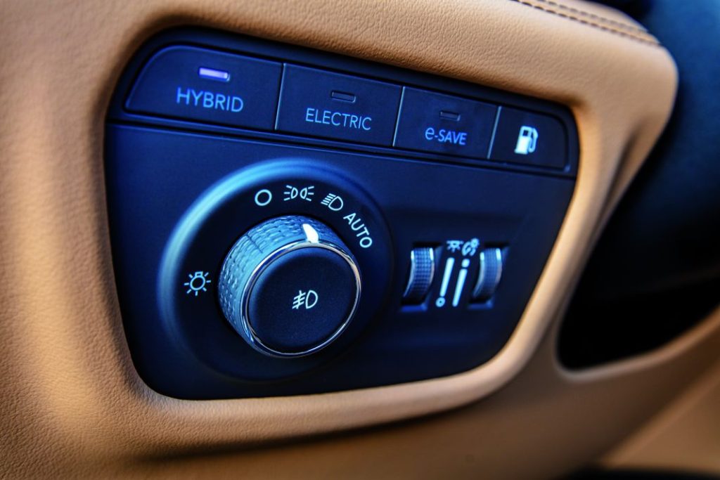 Nuevo Jeep Grand Cherokee: El heredero del primer todoterreno de lujo de la historia 15 Motor16 Jeep Grand Cheokee 2024 12 Motor16