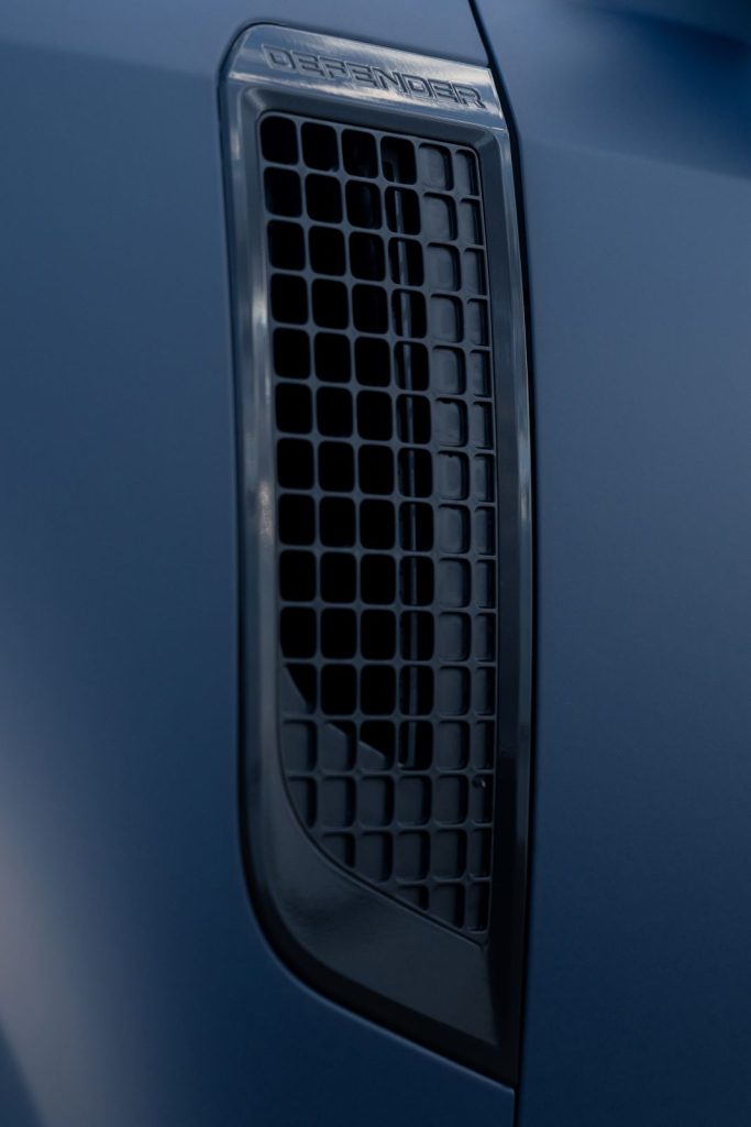 Land Rover Defender Pacific Blue Edition 5 Motor16