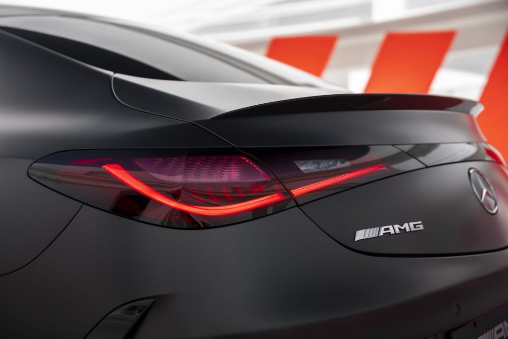 El Mercedes-AMG CLE 53 Coupé estrena compresor eléctrico y etiqueta Eco 44 Motor16 Mercedes AMG CLE 53 Coupe 2024 15 Motor16