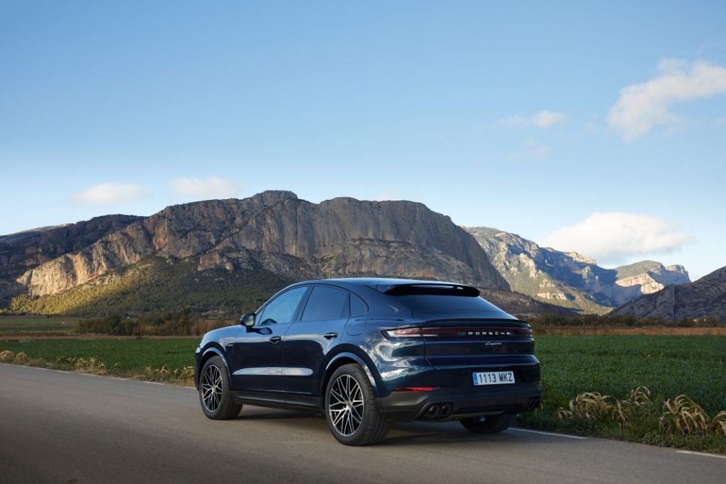 Porsche Cayenne: Probamos un deportivo SUV en el que todo cambia 17 Motor16 Porsche Cayenne e hybrid 22 Motor16