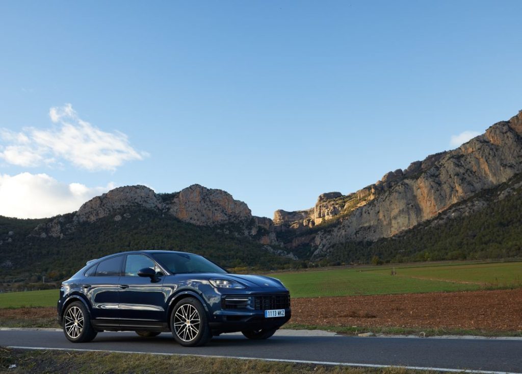 Porsche Cayenne: Probamos un deportivo SUV en el que todo cambia 20 Motor16 Porsche Cayenne e hybrid 25 Motor16