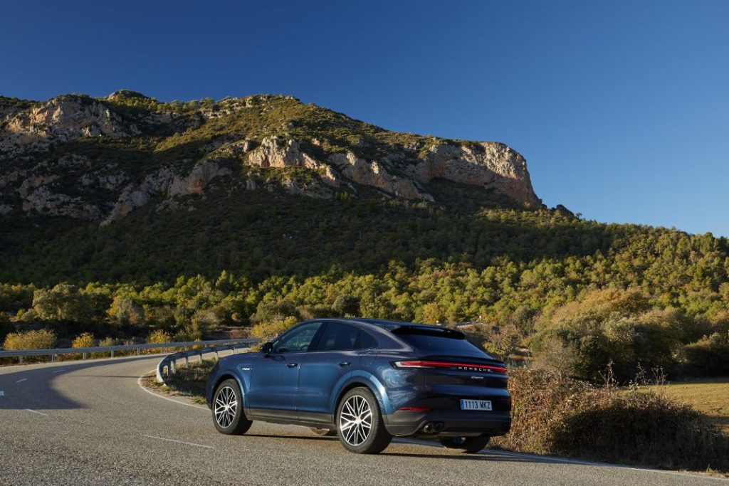 Porsche Cayenne: Probamos un deportivo SUV en el que todo cambia 21 Motor16 Porsche Cayenne e hybrid 28 Motor16