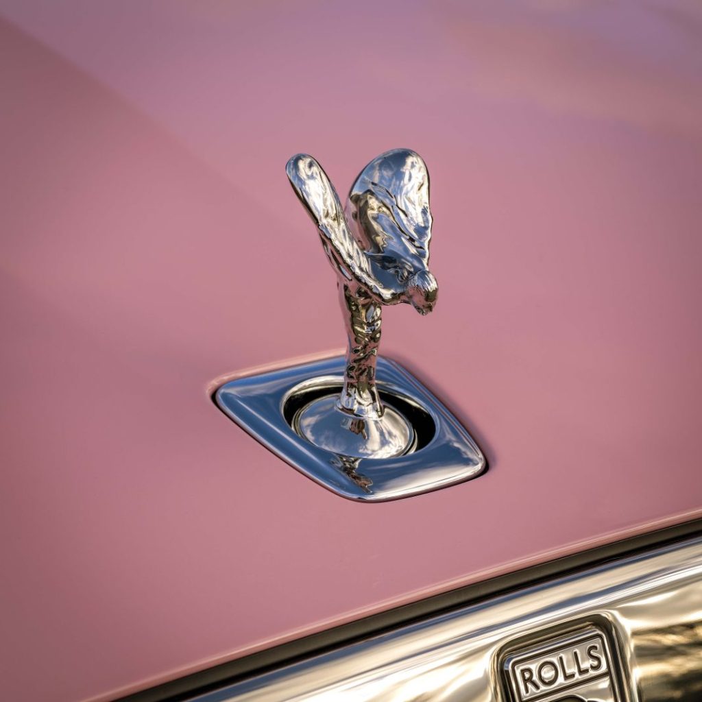 Estos son los Rolls-Royce más exclusivos creados en 2023 (II) 15 Motor16 Rolls Royce Ghost Champagne Rose 10 Motor16
