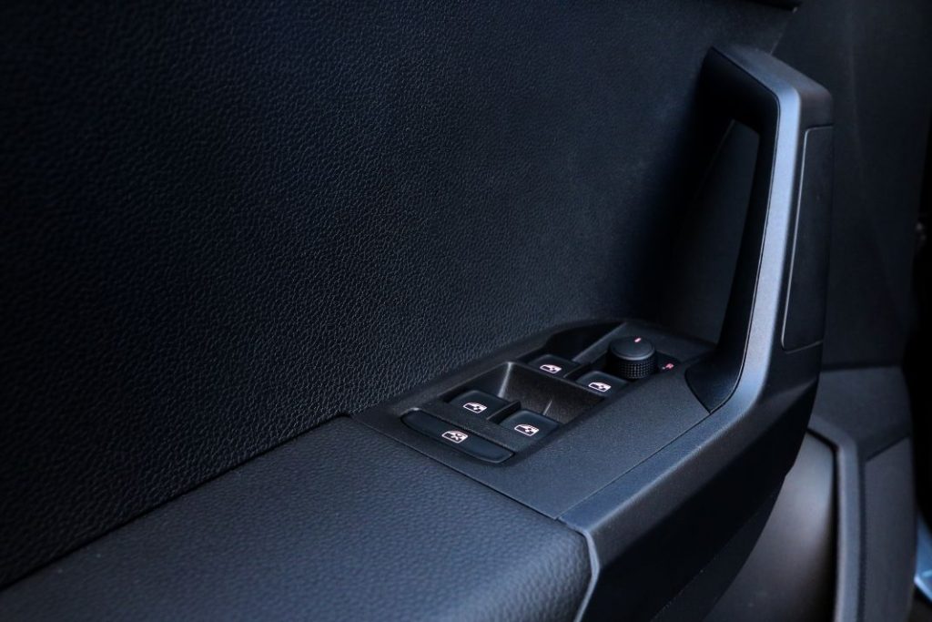 Prueba del Seat Arona Style XL 1.0 TSI Marina Pack: Un superventas con buenos argumentos 14 Motor16 Seat Arona Style Marina Pack prueba 11 Motor16