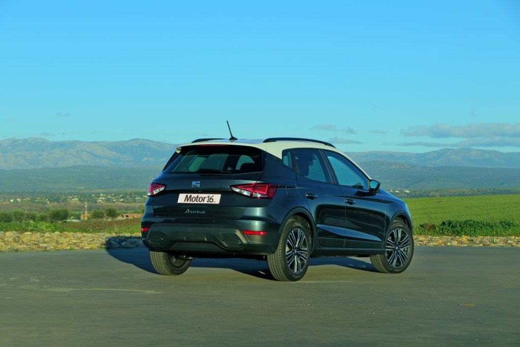 Prueba del Seat Arona Style XL 1.0 TSI Marina Pack: Un superventas con buenos argumentos 25 Motor16 Seat Arona Style Marina Pack prueba 4 Motor16