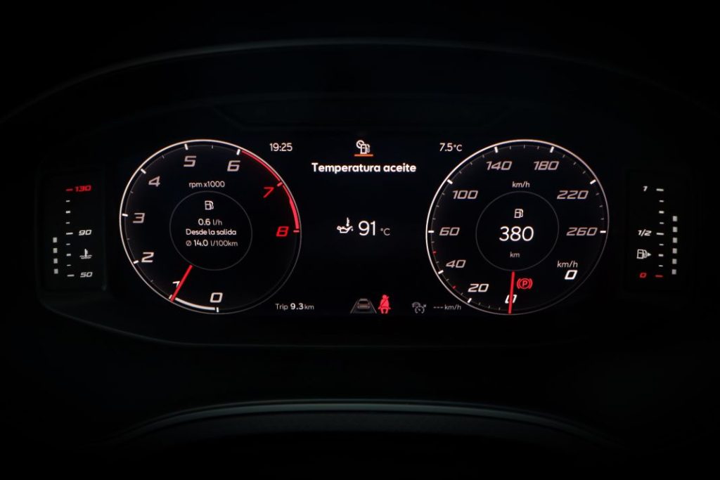 Prueba del Seat Arona Style XL 1.0 TSI Marina Pack: Un superventas con buenos argumentos 11 Motor16 Seat Arona Style Marina Pack prueba 8 Motor16