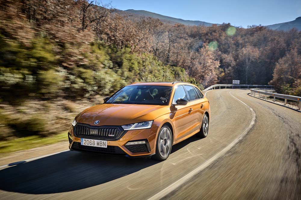 Gama Škoda RS, modelos exclusivos y clave en la 'metamorfosis' de la marca 3 Motor16 Skoda Octavia Combi RS
