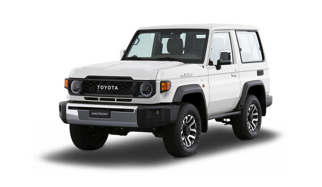 El Toyota Land Cruiser 70 estrena rediseño y recupera la carrocería corta 6 Motor16 Toyota Land Cruiser Serie 70 2024 21 Motor16