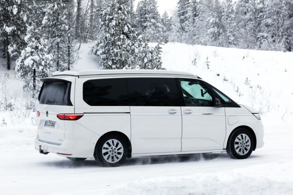 Fotos espía de la Volkswagen California 2024. La camper más esperada 12 Motor16 Volkswagen California 2024 10 Motor16
