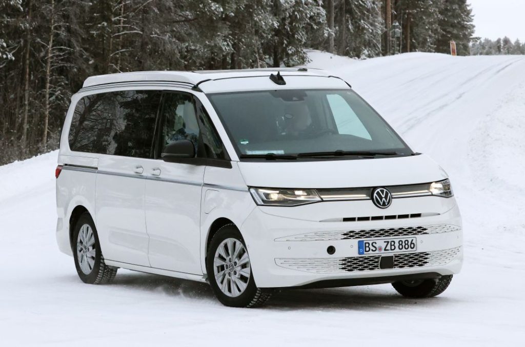 Fotos espía de la Volkswagen California 2024. La camper más esperada 6 Motor16 Volkswagen California 2024 4 Motor16