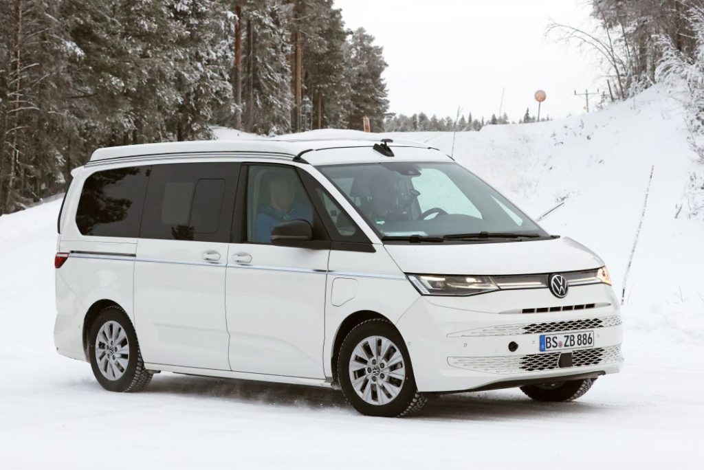 Fotos espía de la Volkswagen California 2024. La camper más esperada 7 Motor16 Volkswagen California 2024 5 1 Motor16