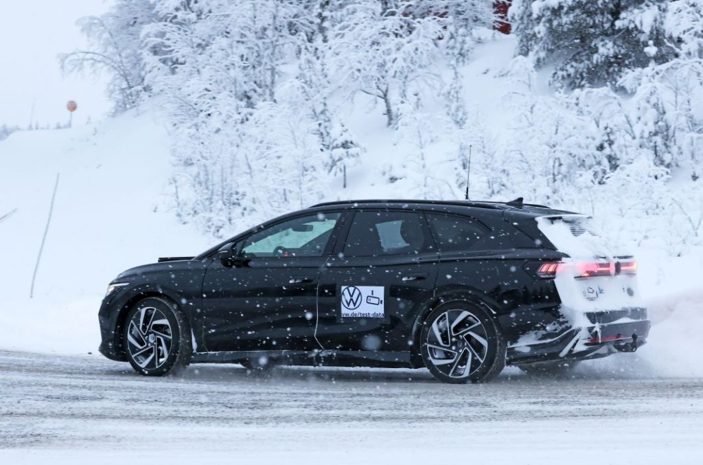 El Volkswagen ID.7 Tourer se enfrenta a las pruebas invernales 21 Motor16 Volkswagen ID.7 Tourer 19 Motor16