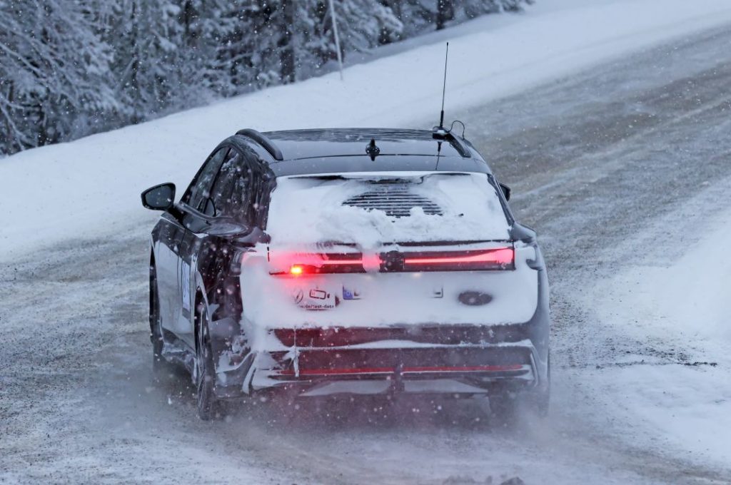 El Volkswagen ID.7 Tourer se enfrenta a las pruebas invernales 25 Motor16 Volkswagen ID.7 Tourer 23 Motor16