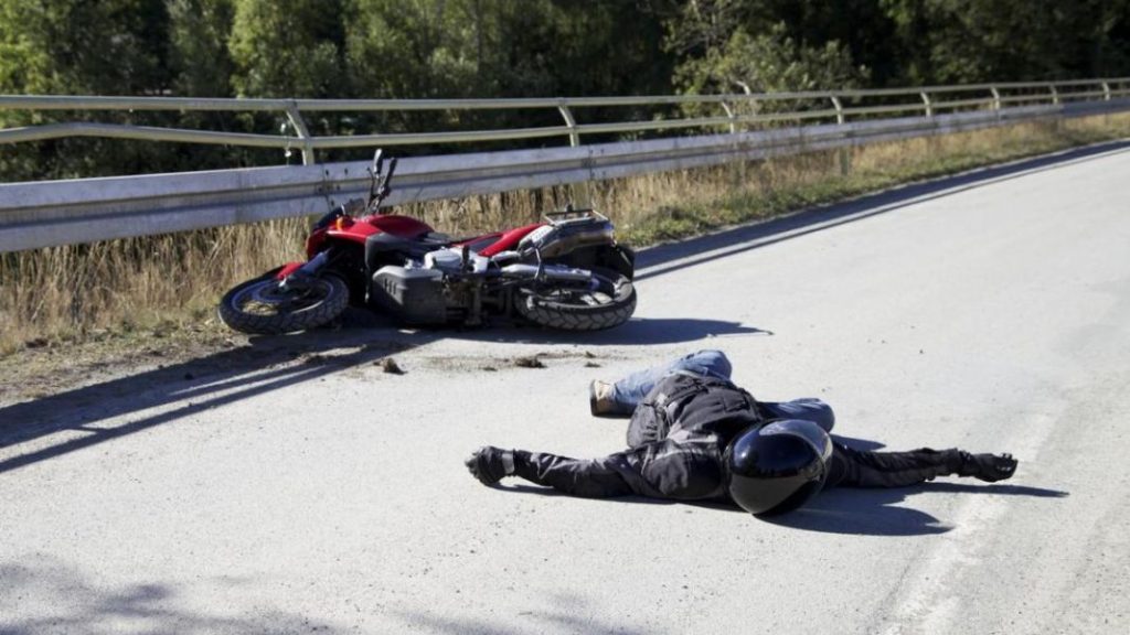 La Guardia Civil de Tráfico ha puesto la madre de todas las multas a este motorista 177 Motor16 cuidado