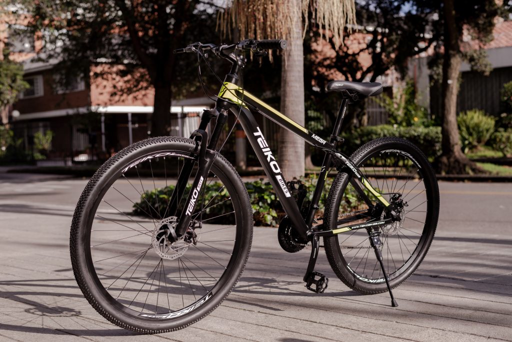 La DGT tiene la guía definitiva para todos los usuarios de bicicletas 4 Motor16 LOS DESAFÍOS Y PELIGROS