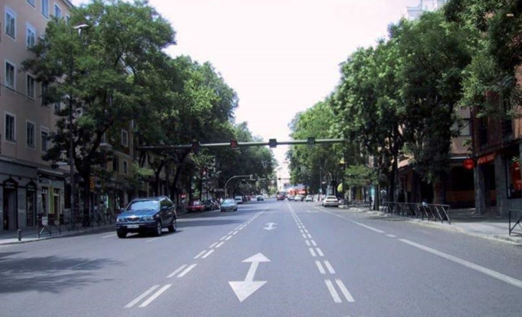 La Guardia Civil de Tráfico te dice cómo circular por un carril reversible 1 Motor16 PLANIFICACIÓN