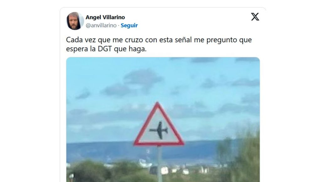 La señal de tráfico que se han encontrado en la carretera, han preguntado a la DGT y se hizo viral 70 Motor16 señal