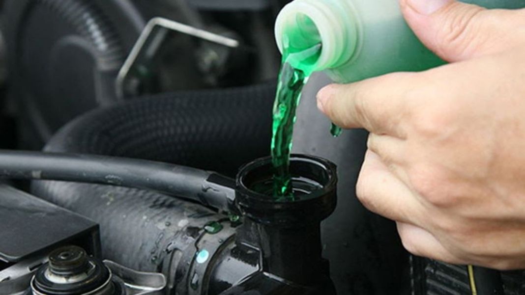 ¿Cuándo tengo que cambiar el líquido refrigerante de mi coche? 2 Motor16 MANTENIMIENTO PREVENTIVO