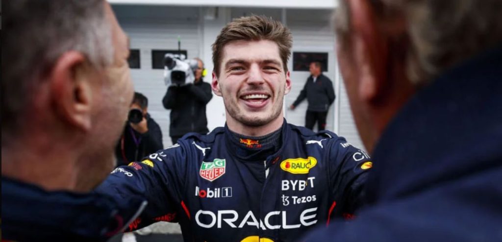 Estrellas de la F1 compiten en el mar: Alonso, Hamilton, Verstappen y Leclerc pelean por este trono 1 Motor16 portada verstappen Motor16