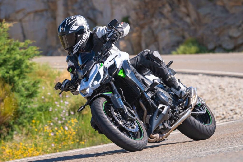 La Guardia Civil de Tráfico ha puesto la madre de todas las multas a este motorista 178 Motor16 normas