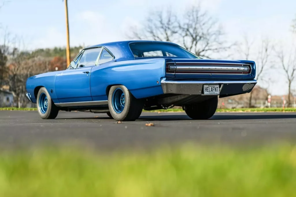 1968 Plymouth Road Runner Hellephant 13 Motor16
