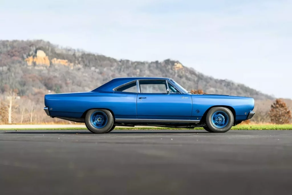 1968 Plymouth Road Runner Hellephant 2 Motor16