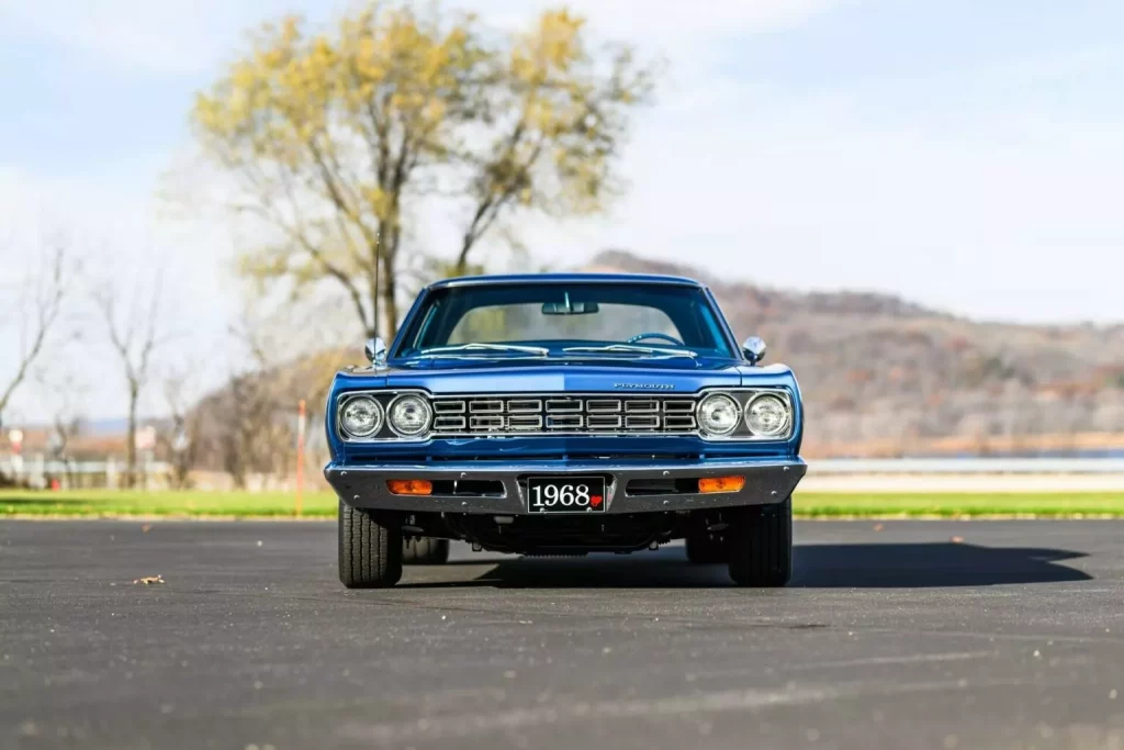 1968 Plymouth Road Runner Hellephant Mecum. Imagen frontal.