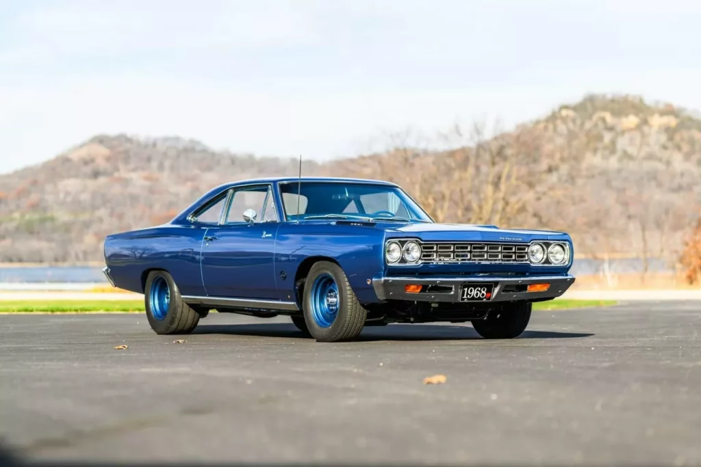1968 Plymouth Road Runner Hellephant 6 Motor16