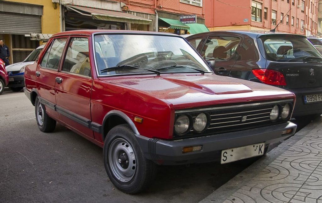 Historia del SEAT 131 Supermirafiori: Icono de la época dorada del automovilismo español 1 Motor16 1983 Seat 131 Mirafiori CLD 6486594443 Motor16