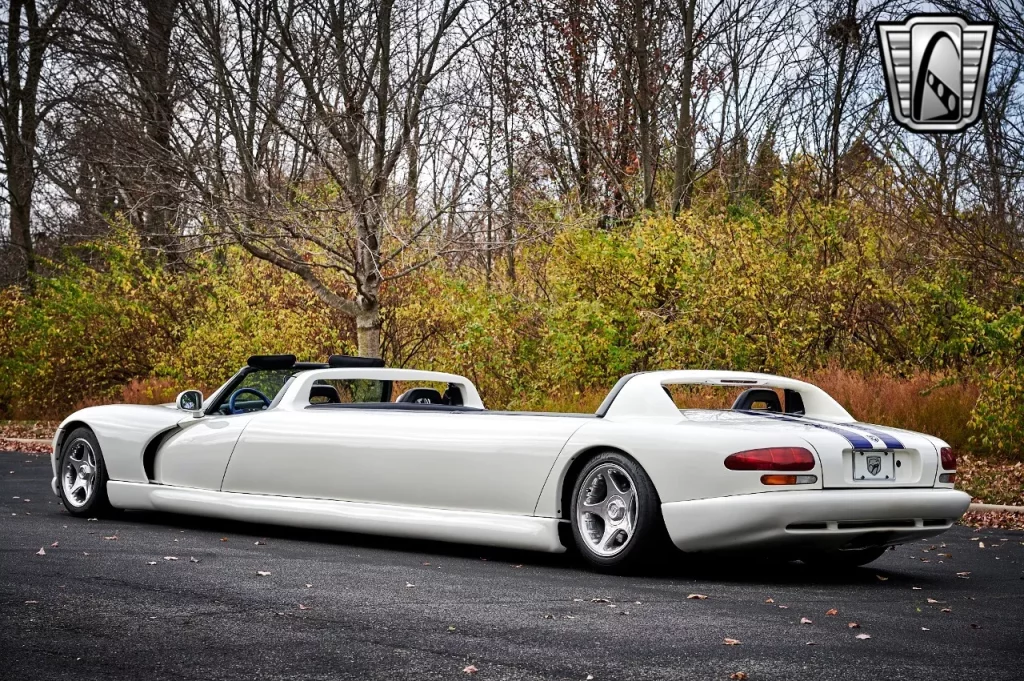 1996 Dodge Viper Limusina 6 Motor16