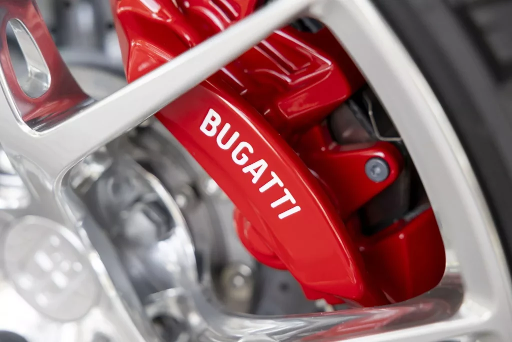2017 Bugatti Chiron La Mer Argentee 29 Motor16