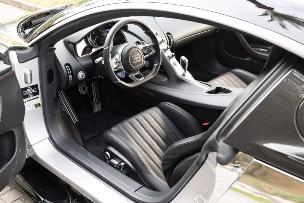2017 Bugatti Chiron La Mer Argentee. Imagen interior.
