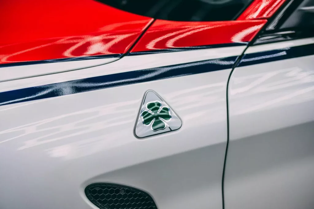 2019 Alfa Romeo Giulia Quadrifoglio Sothebys 11 Motor16