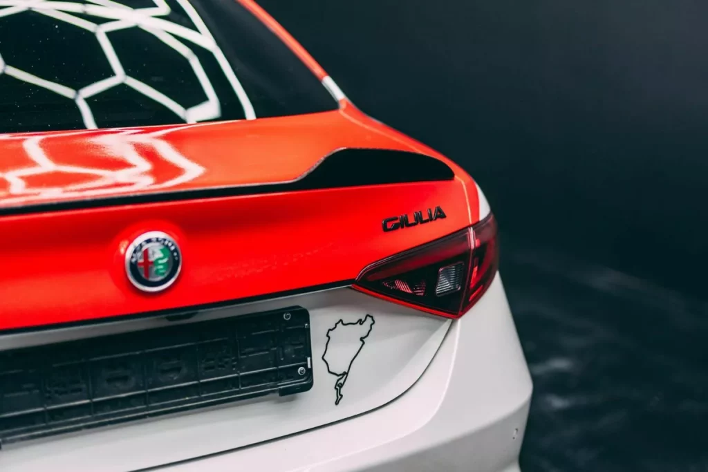 2019 Alfa Romeo Giulia Quadrifoglio Sothebys 8 Motor16