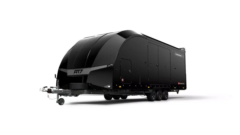 2023 BJT Race Transporter 7 Remolque 8 Motor16