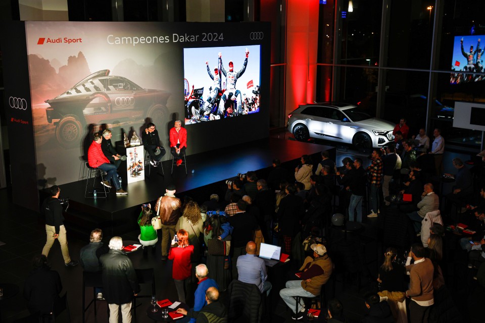 2024 Audi Center Carlos Sainz Lucas Cruz 3 Motor16