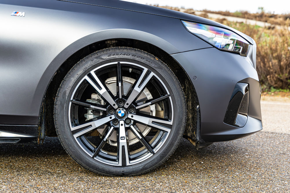 Probamos el BMW 520d: Hasta el infinito... Y más allá 16 Motor16 2024 BMW 520d Prueba 7 Motor16