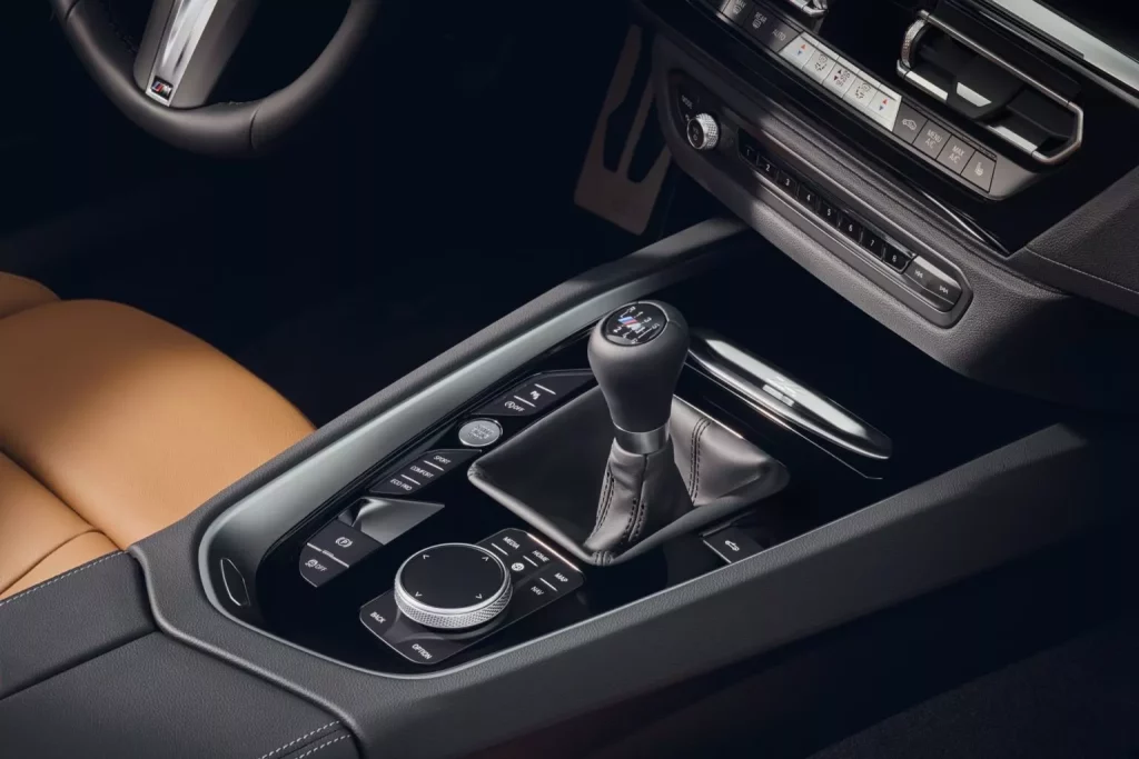El cambio manual llega al BMW Z4 M40i. Solo para entusiastas 24 Motor16 2024 BMW Z4 M40i Manual 21 Motor16